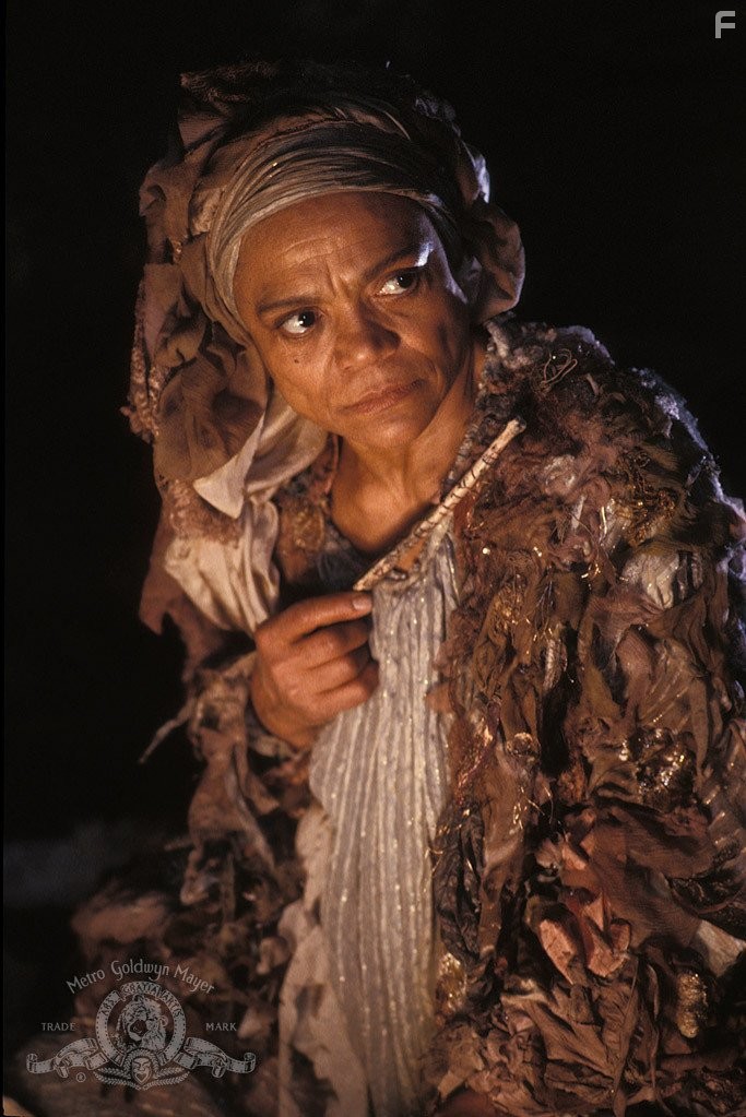 Eartha Kitt in Эрик Викинг (1989)