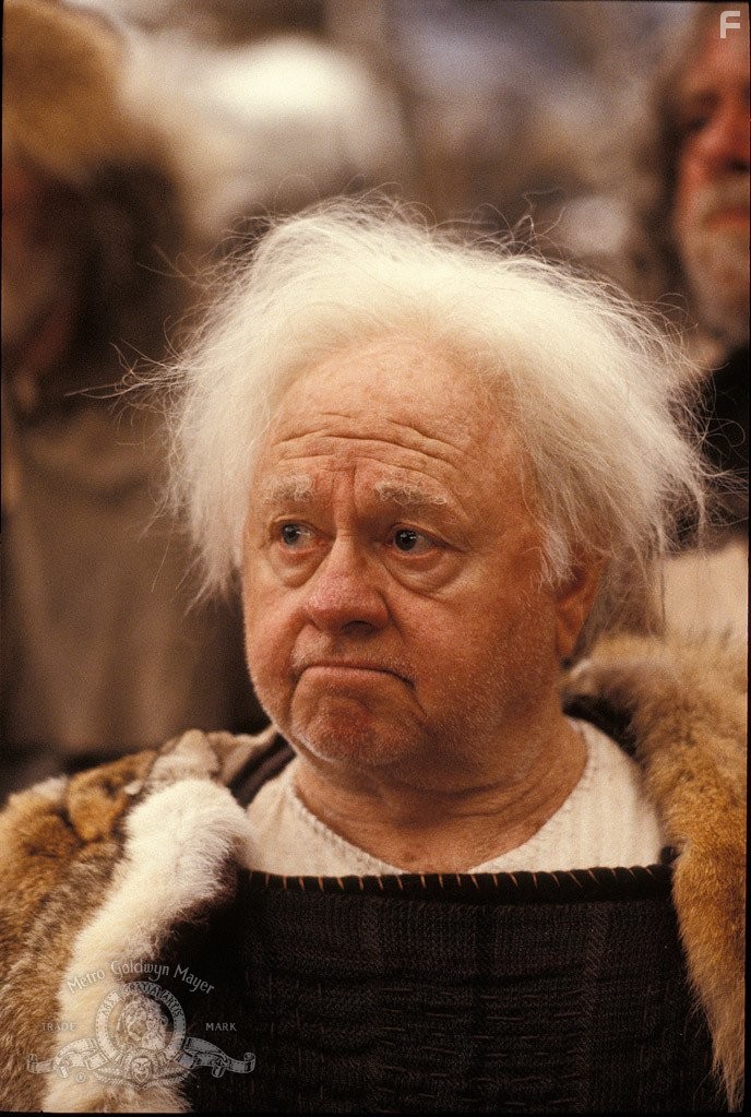 Mickey Rooney in Эрик Викинг (1989)