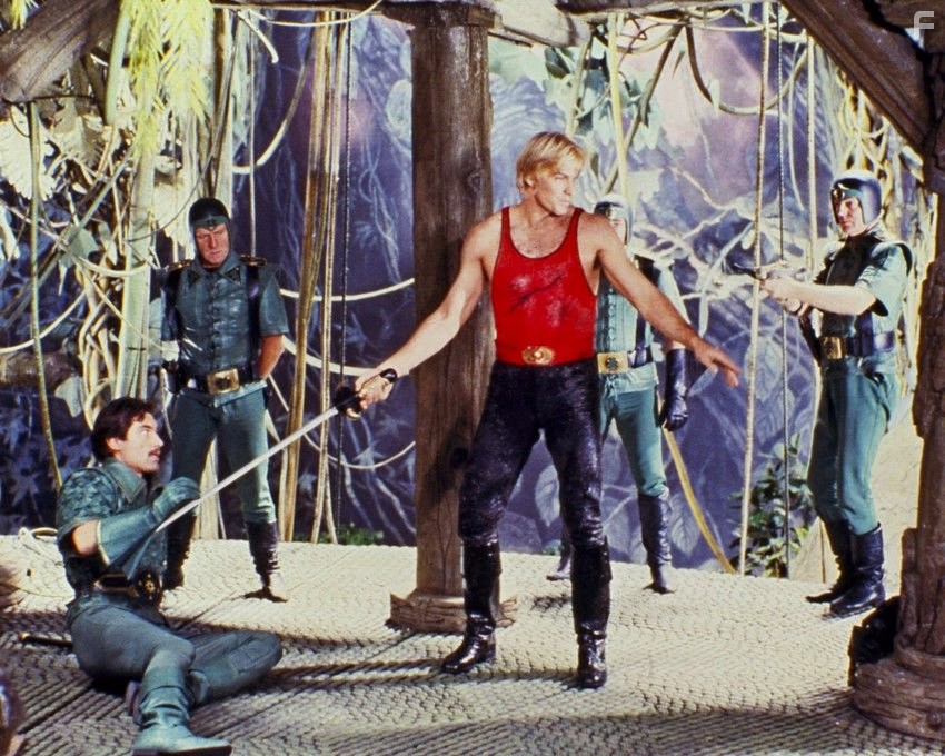 Timothy Dalton and Sam J. Jones in Флэш Гордон (1980)
