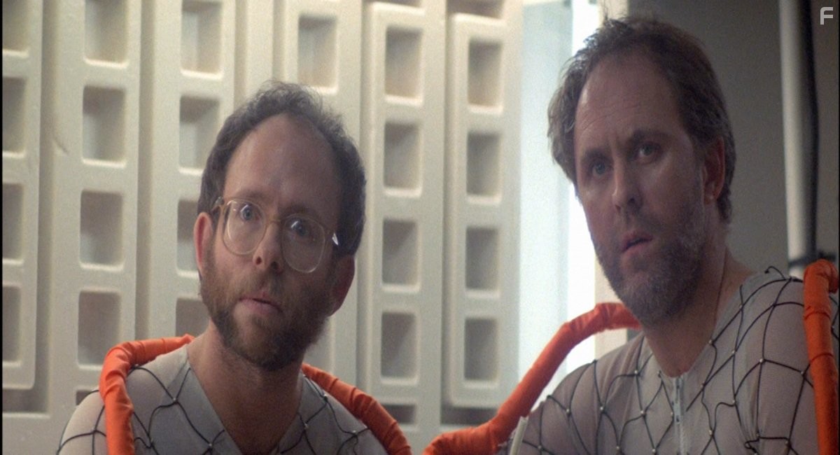 Bob Balaban and John Lithgow in Космическая одиссея 2010 (1984)