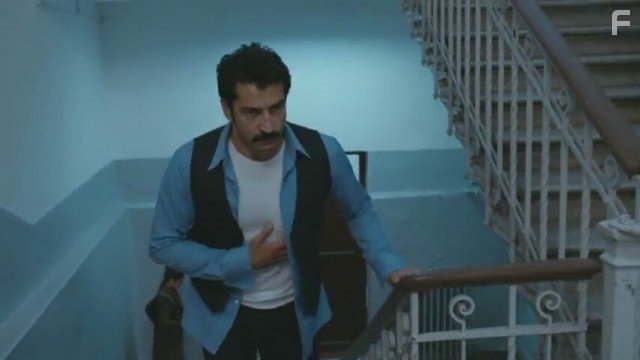 Kenan Imirzalioglu in Дядя Кара (2012)
