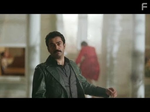 Kenan Imirzalioglu in Дядя Кара (2012)