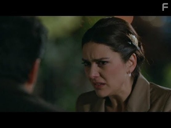 Berg?zar Korel in Дядя Кара (2012)