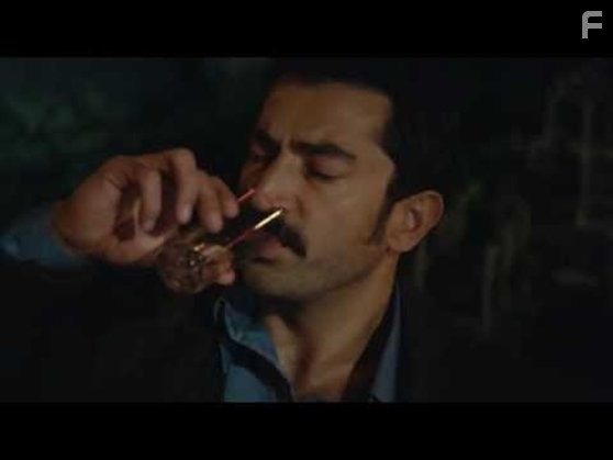 Kenan Imirzalioglu in Дядя Кара (2012)