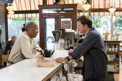 Morgan Freeman and Greg Kinnear in Праздник любви (2007)