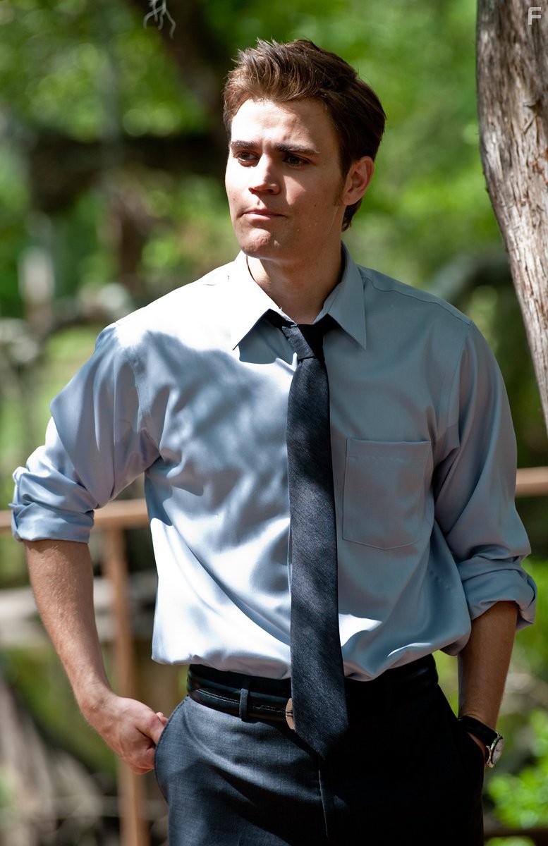 Paul Wesley in Бэйтаун вне закона (2012)