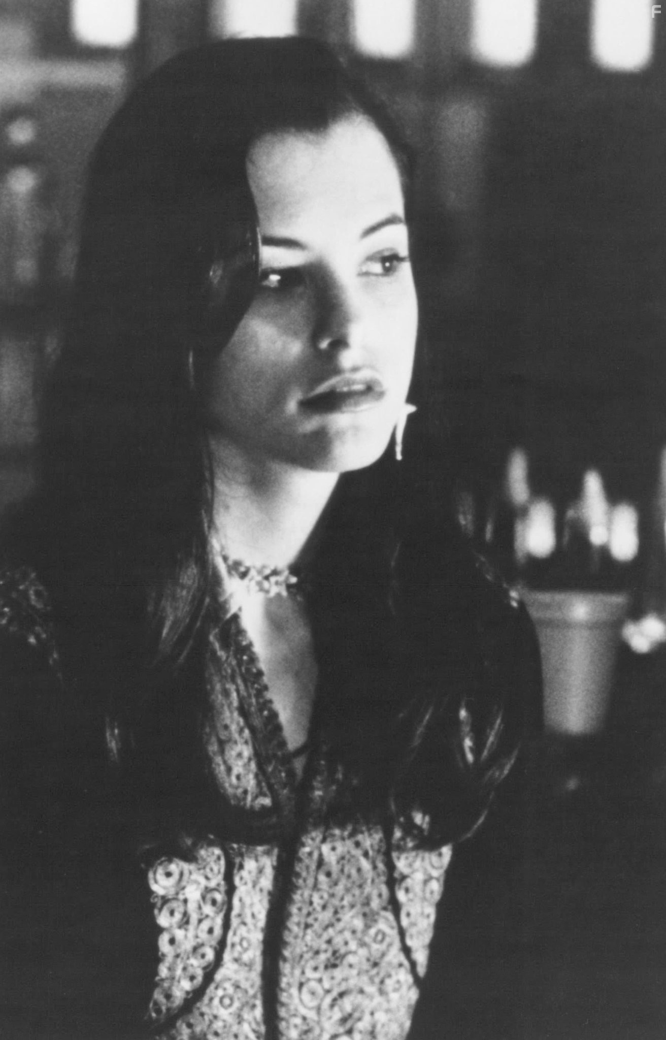Parker Posey in Забыть и вспомнить (1995)