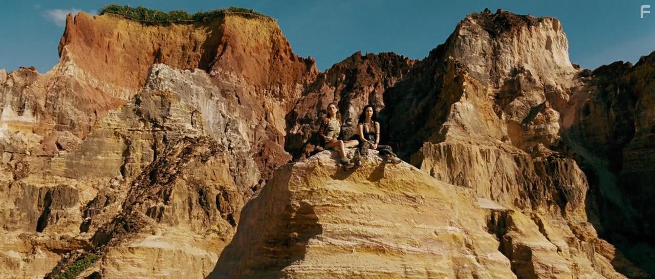 Parasos Artificiais (2012)