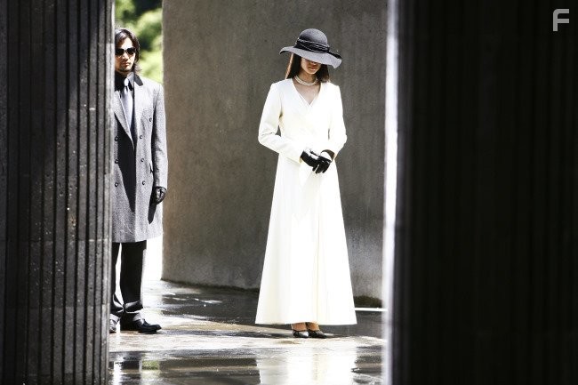 Koyuki and Liu Lei in Последний вампир (2009)