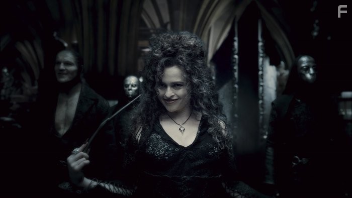 Helena Bonham Carter and Dave Legeno in Гарри Поттер и Принц-полукровка (2009)