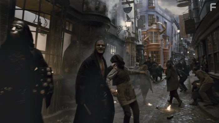 Dave Legeno in Гарри Поттер и Принц-полукровка (2009)