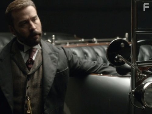 Jeremy Piven in Мистер Селфридж (2013)