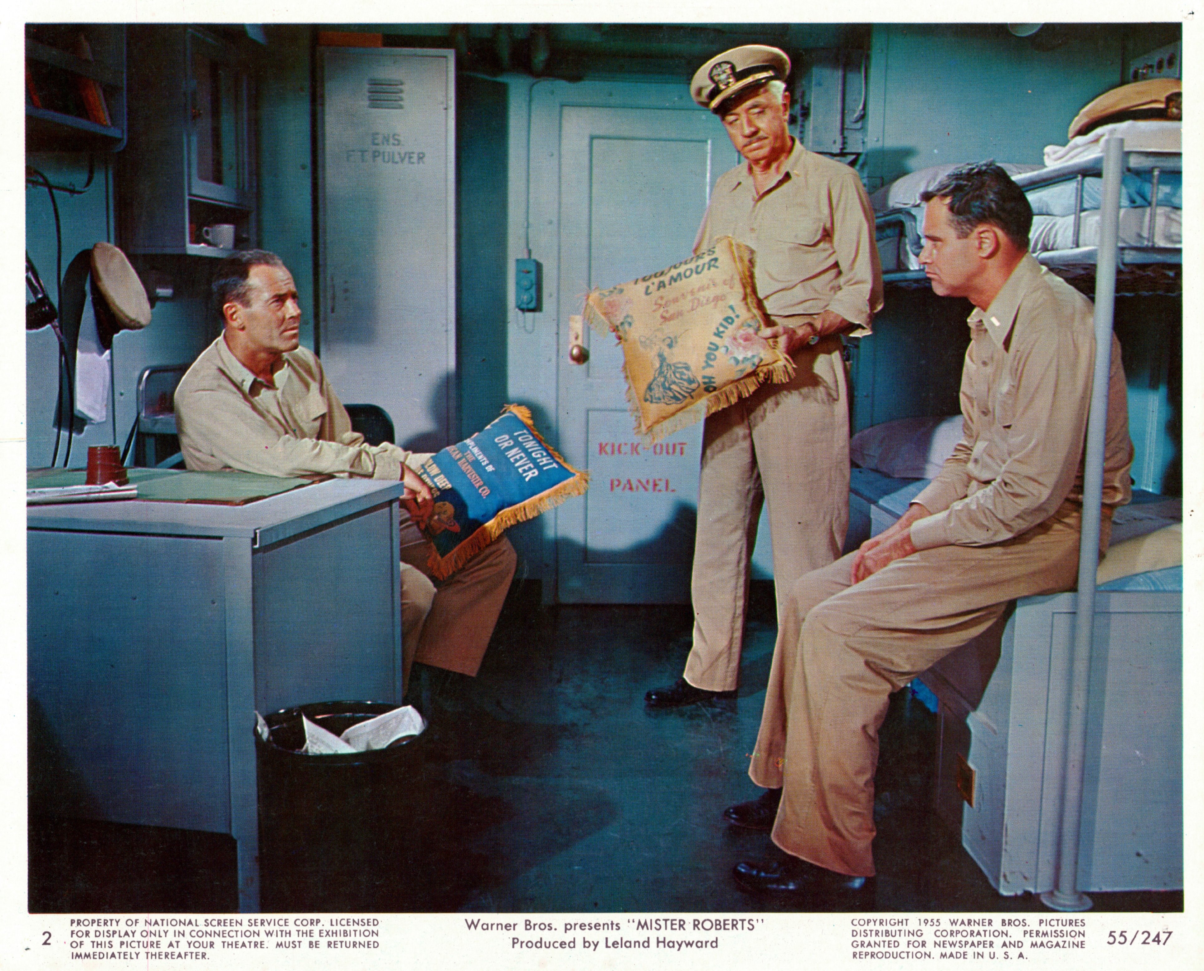 Henry Fonda, Jack Lemmon, and William Powell in Мистер Робертс (1955)
