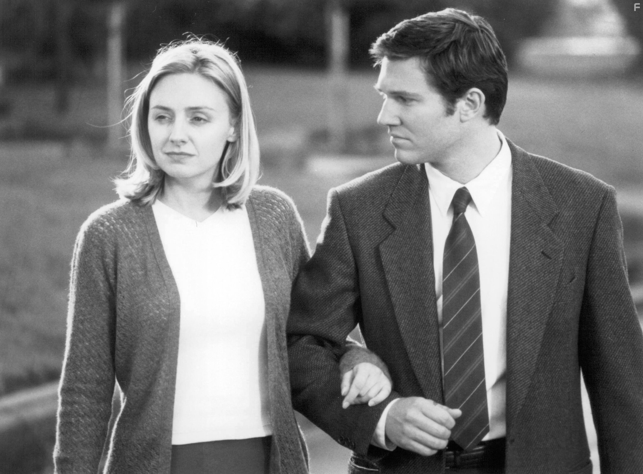 Loren Dean and Hope Davis in Доктор Мамфорд (1999)