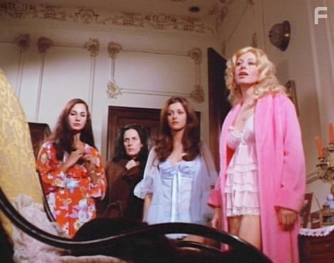 M?s negro que la noche (1975)