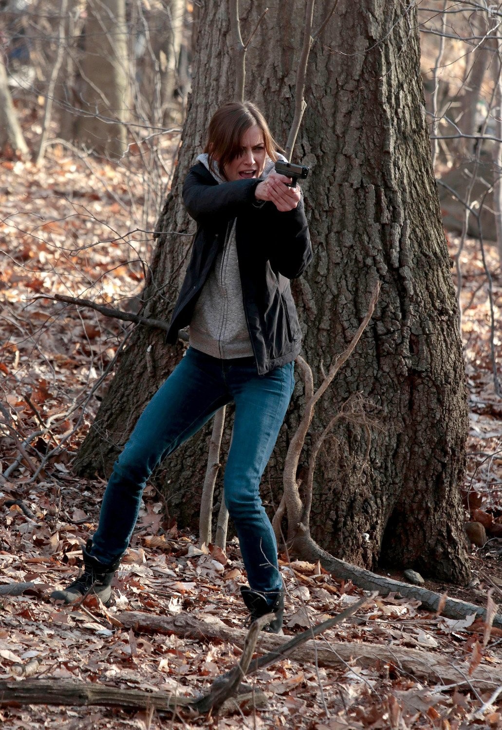 Jessica Stroup in Последователи (2013)