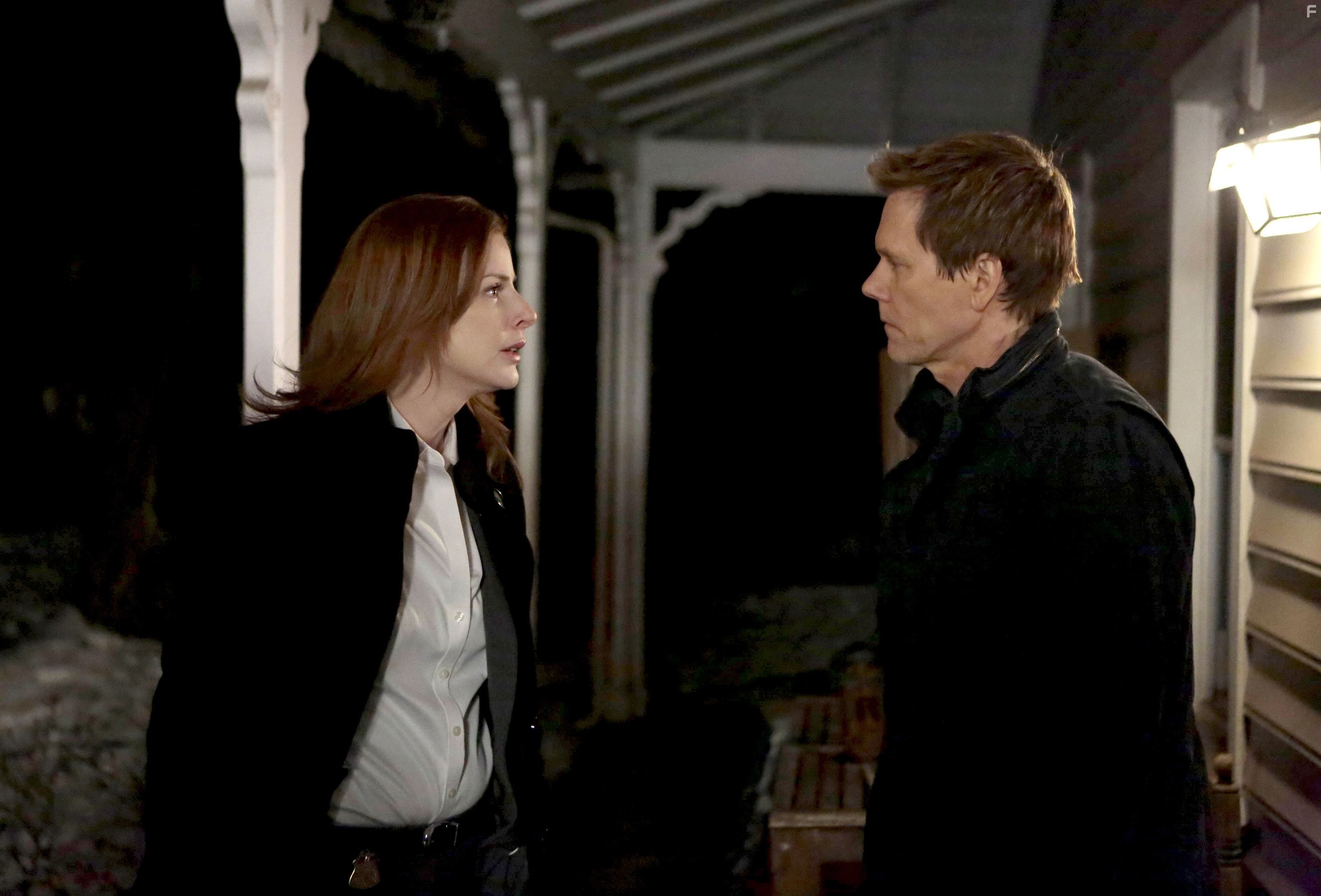 Kevin Bacon and Diane Neal in Последователи (2013)