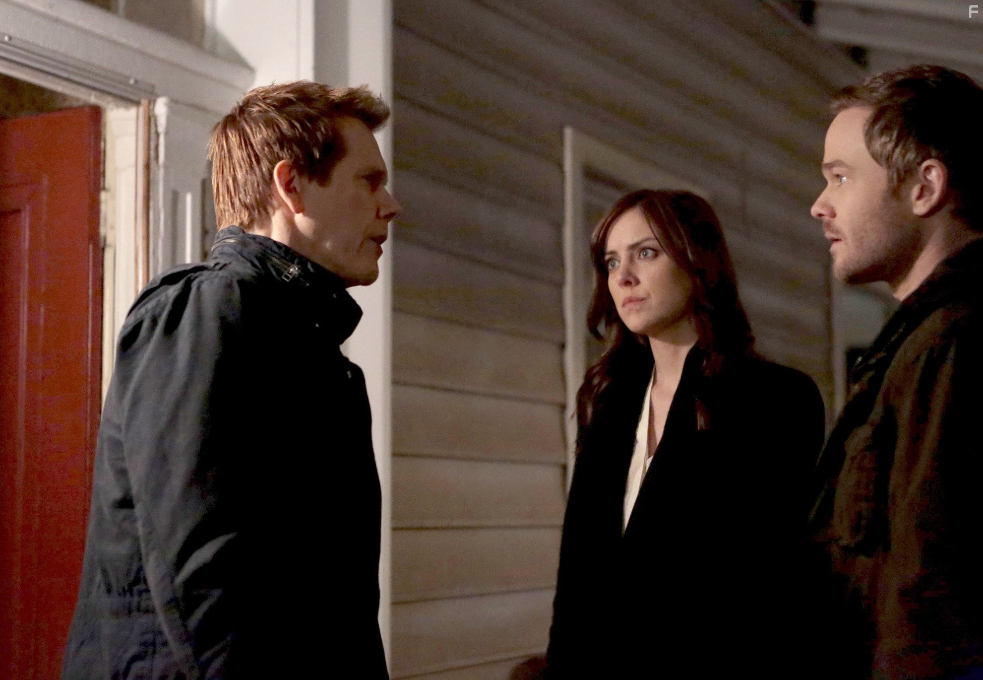 Kevin Bacon, Shawn Ashmore, and Jessica Stroup in Последователи (2013)