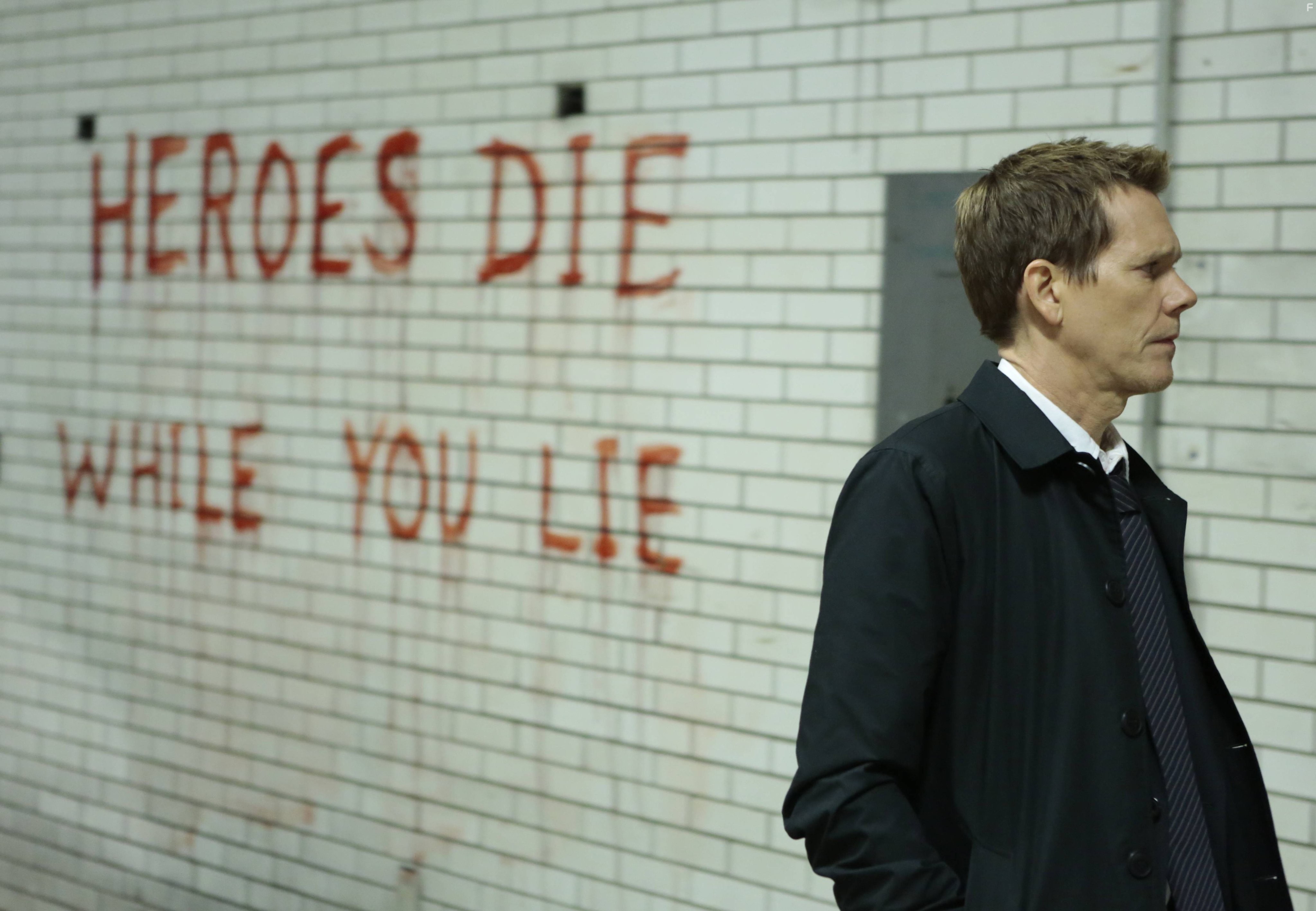 Kevin Bacon in Последователи (2013)