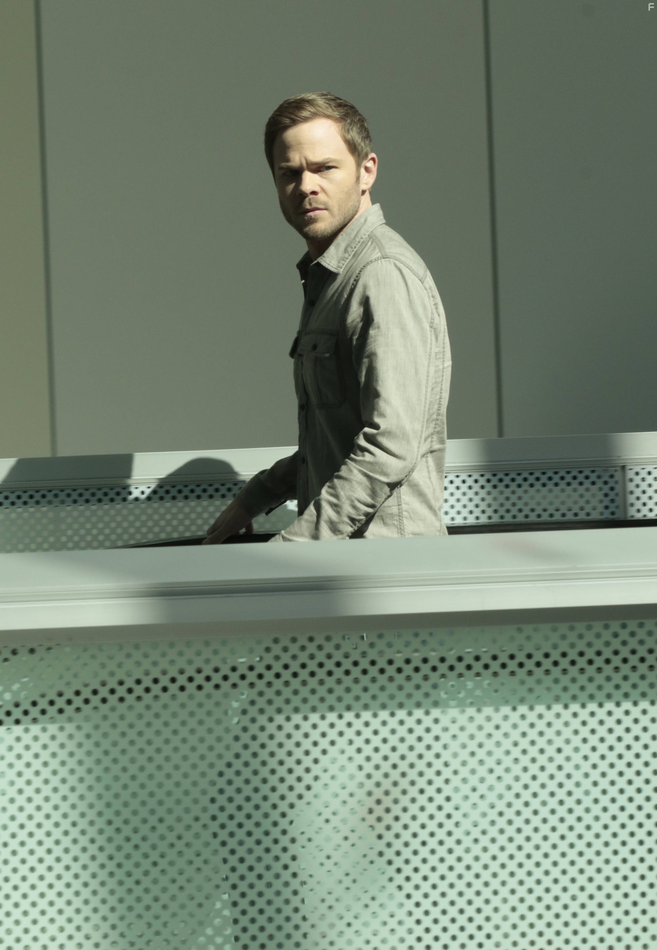 Shawn Ashmore in Последователи (2013)