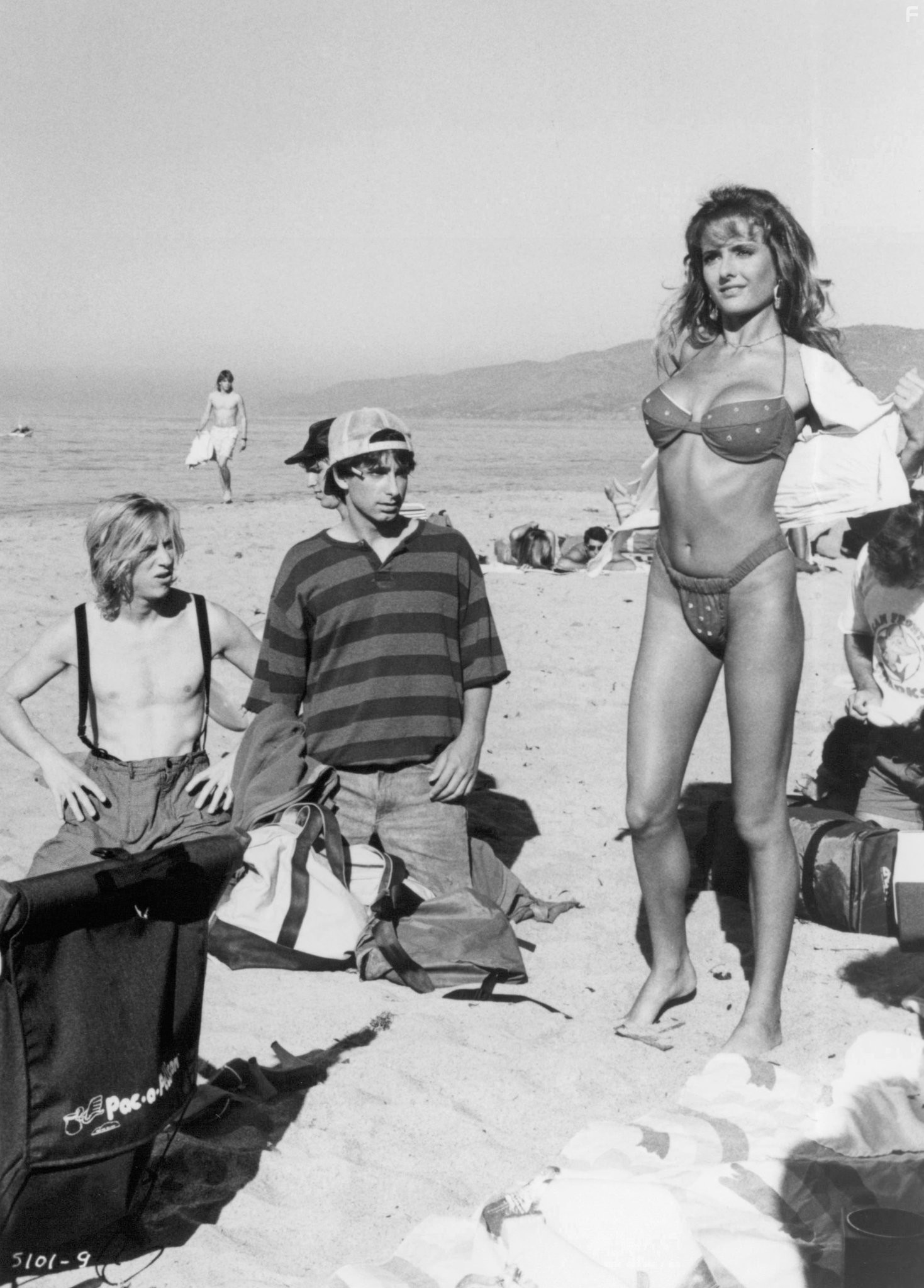 Fabiana Udenio, Dean Cameron, and Gary Riley in Летняя школа (1987)