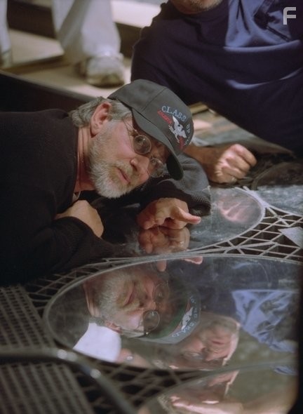 Steven Spielberg in Особое мнение (2002)