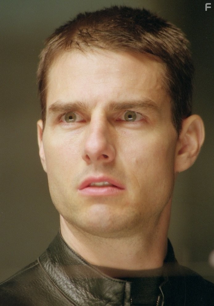 Tom Cruise in Особое мнение (2002)