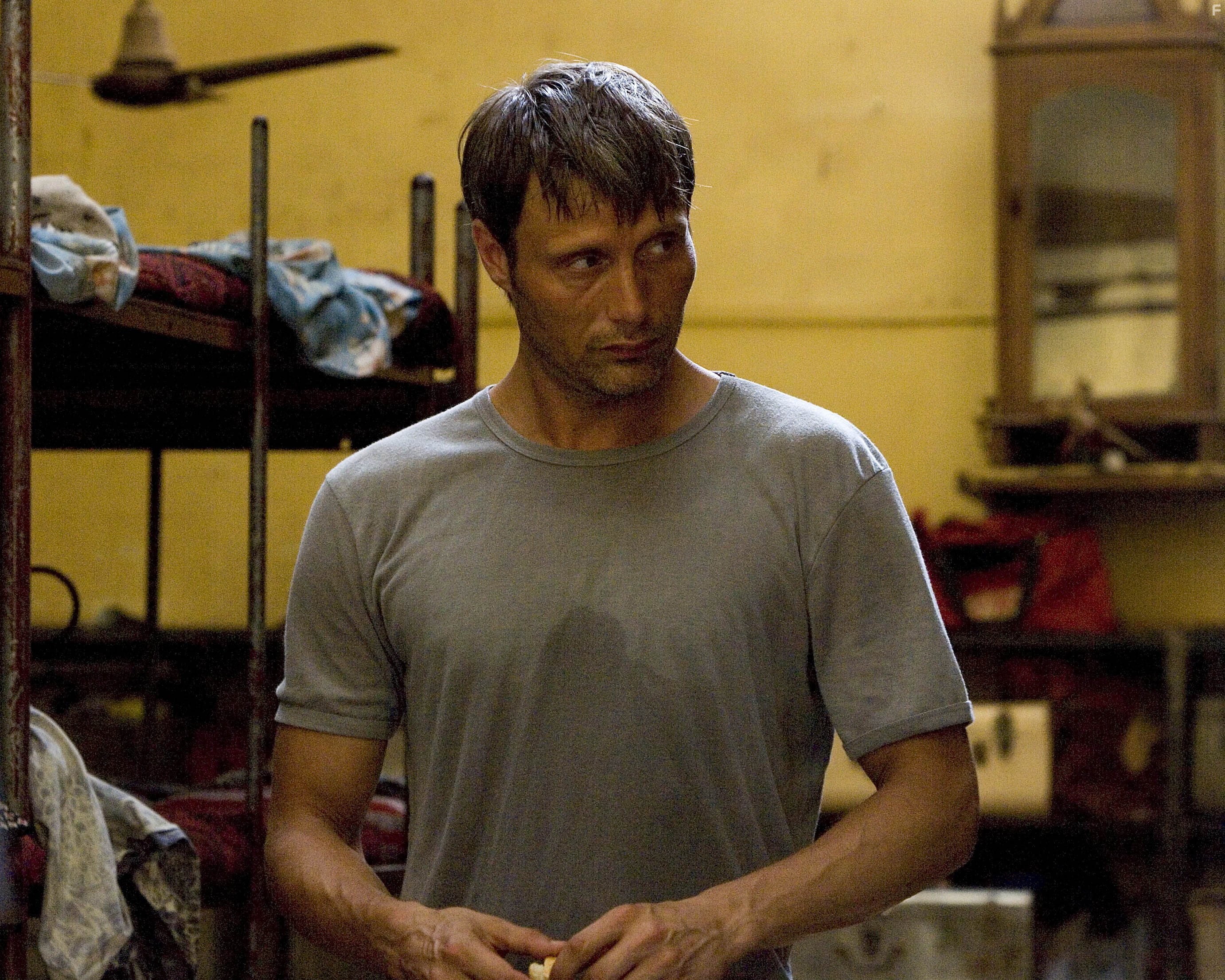Mads Mikkelsen in После свадьбы (2006)