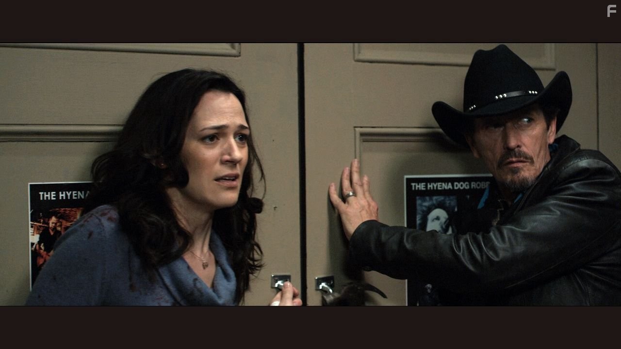 Lisa Houle and Stephen McHattie in Понтипул (2008)