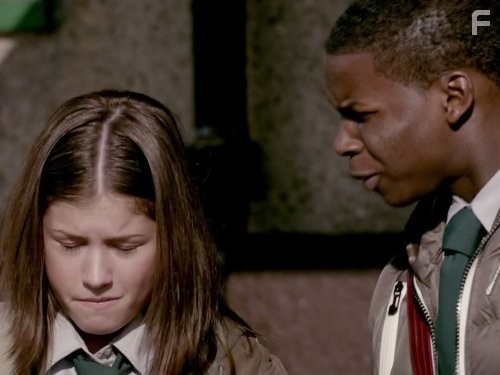 Kedar Williams-Stirling and Aimee Kelly in Волчья кровь (2012)