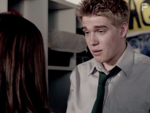 Bobby Lockwood in Волчья кровь (2012)