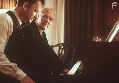 Paul Newman and Tom Hanks in Проклятый путь (2002)