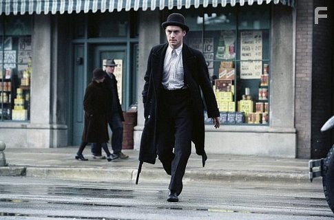 Jude Law in Проклятый путь (2002)