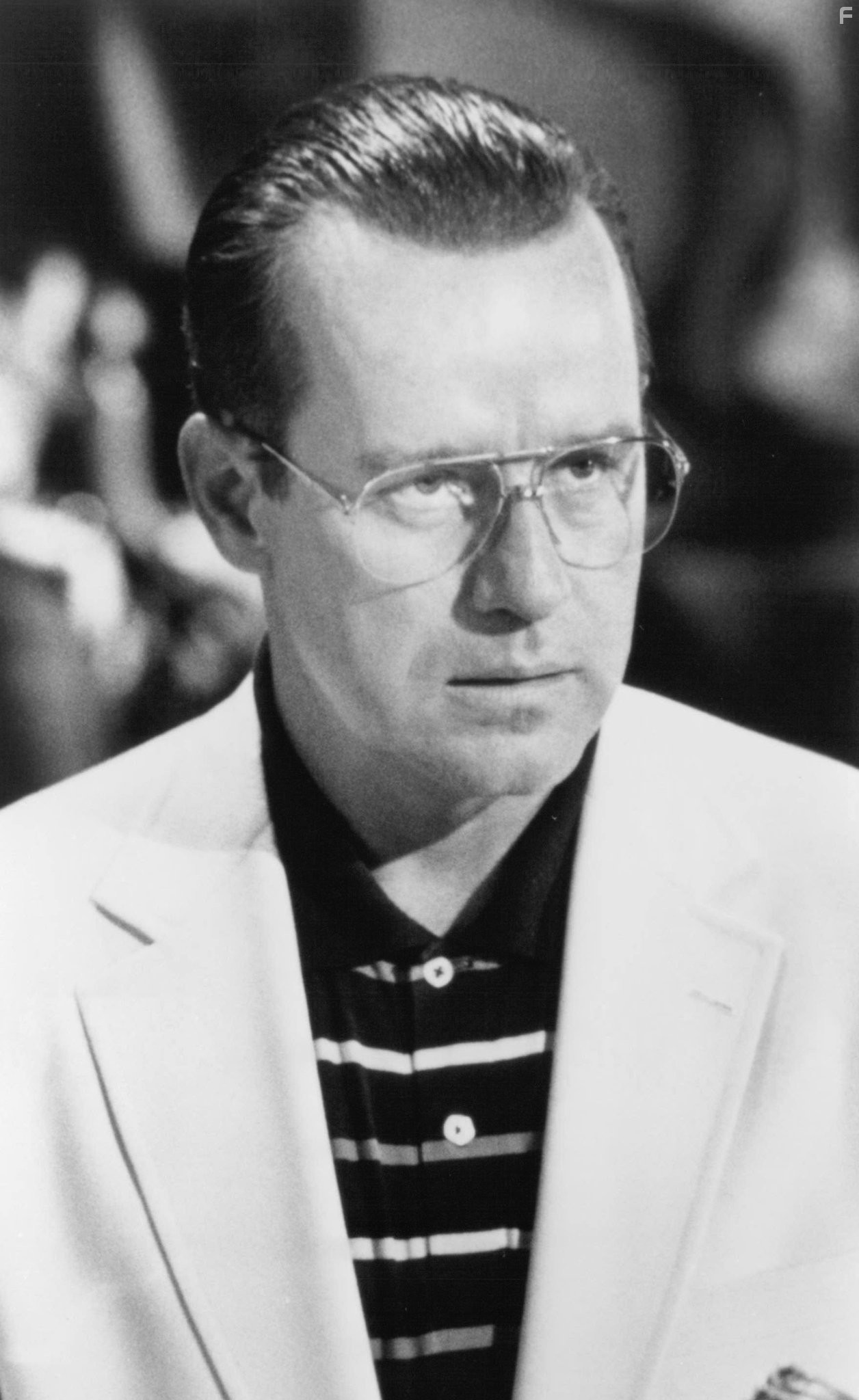 Phil Hartman in Жадность (1994)