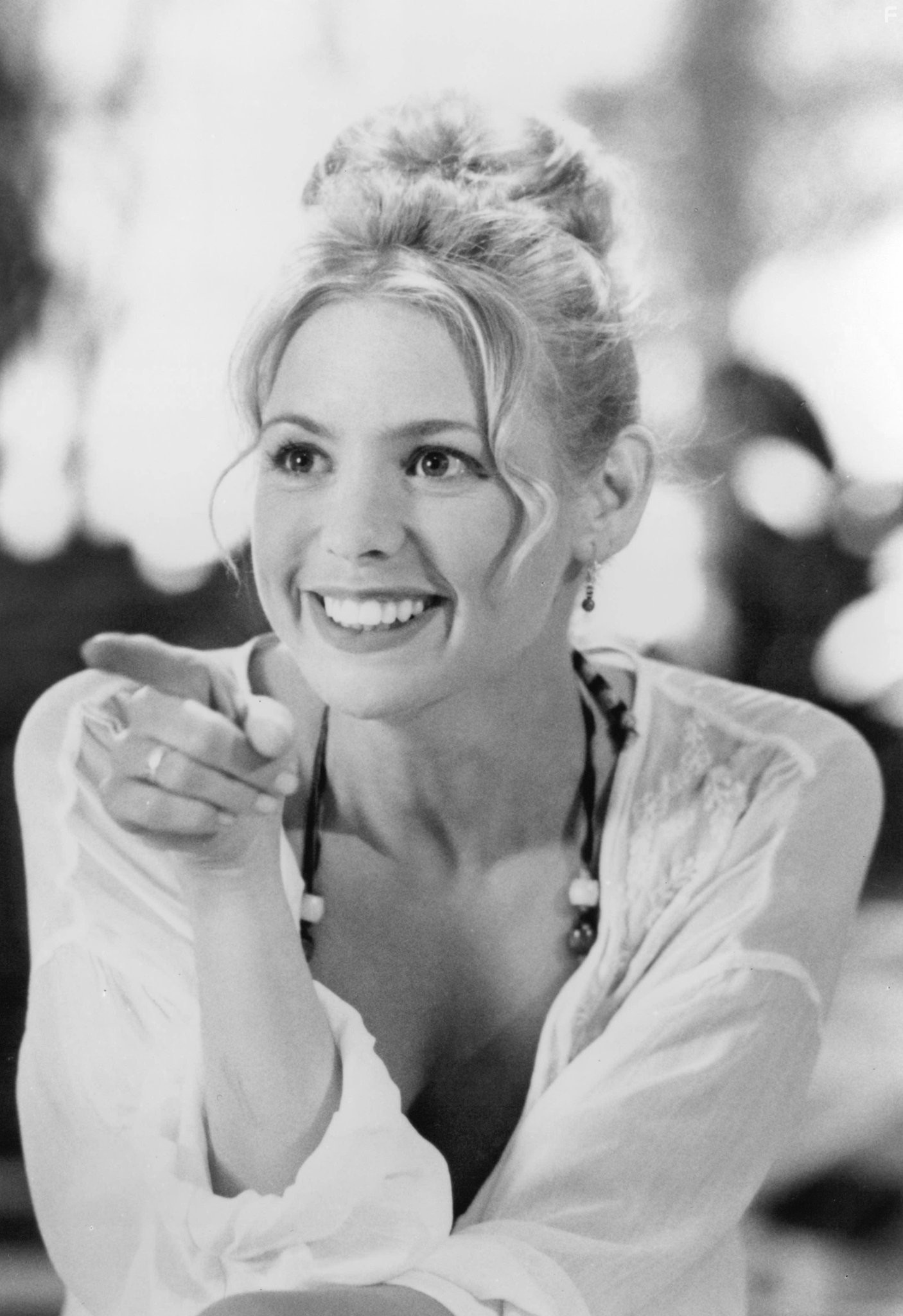 Olivia d'Abo in Жадность (1994)