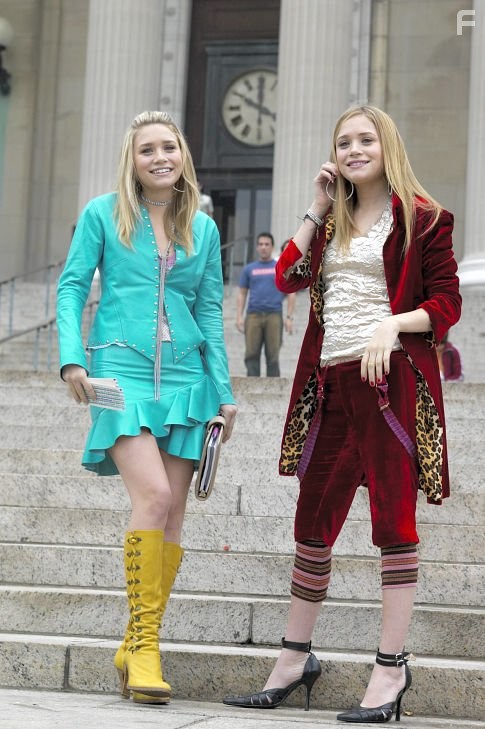 Ashley Olsen and Mary-Kate Olsen in Мгновения Нью-Йорка (2004)