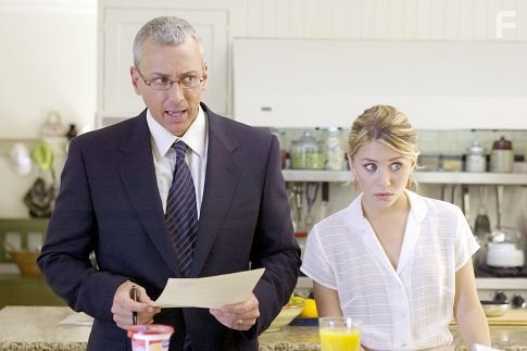 Ashley Olsen and Drew Pinsky in Мгновения Нью-Йорка (2004)