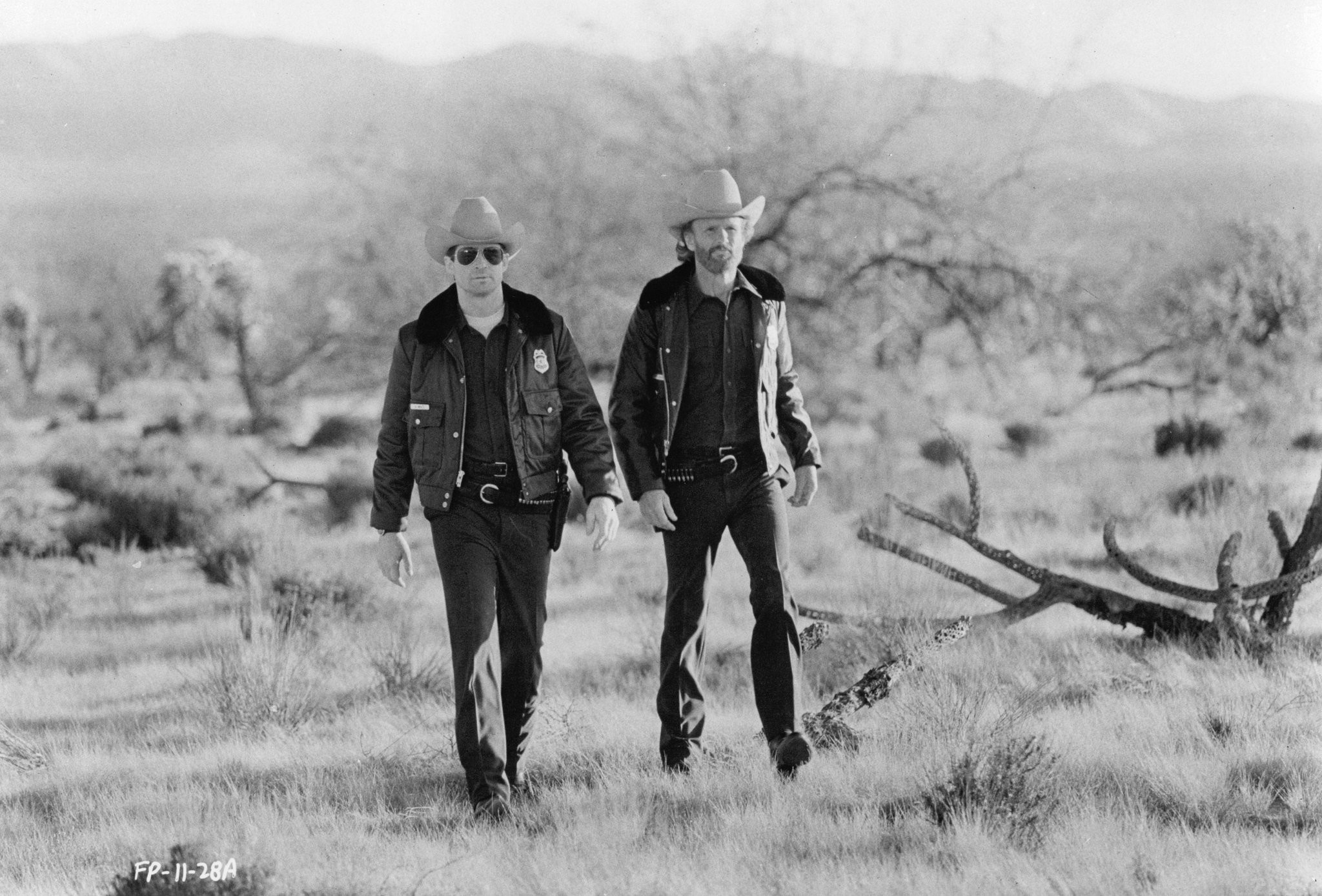 Kris Kristofferson and Treat Williams in Flashpoint (1984)