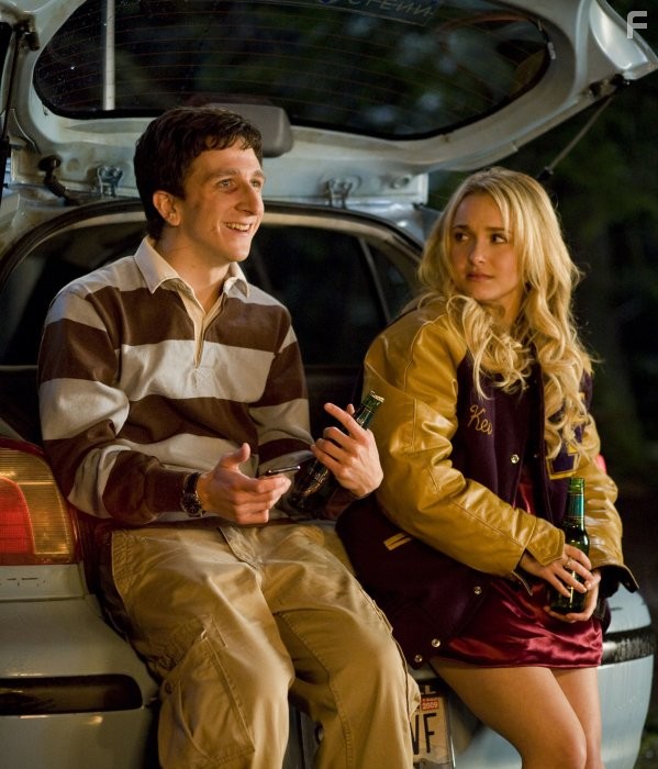 Hayden Panettiere and Paul Rust in Ночь с Бет Купер (2009)