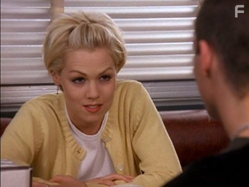 Jennie Garth in Beverly Hills 90210 (1990)