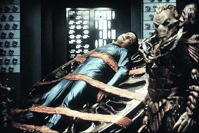 Sarris tortures Mathesar