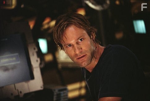 Aaron Eckhart in Земное ядро (2003)