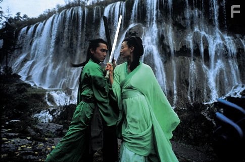 Maggie Cheung and Tony Chiu Wai Leung in Герой (2002)