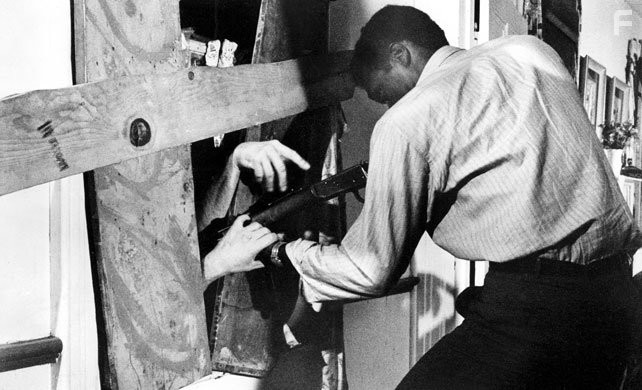 Duane Jones in Ночь живых мертвецов (1968)