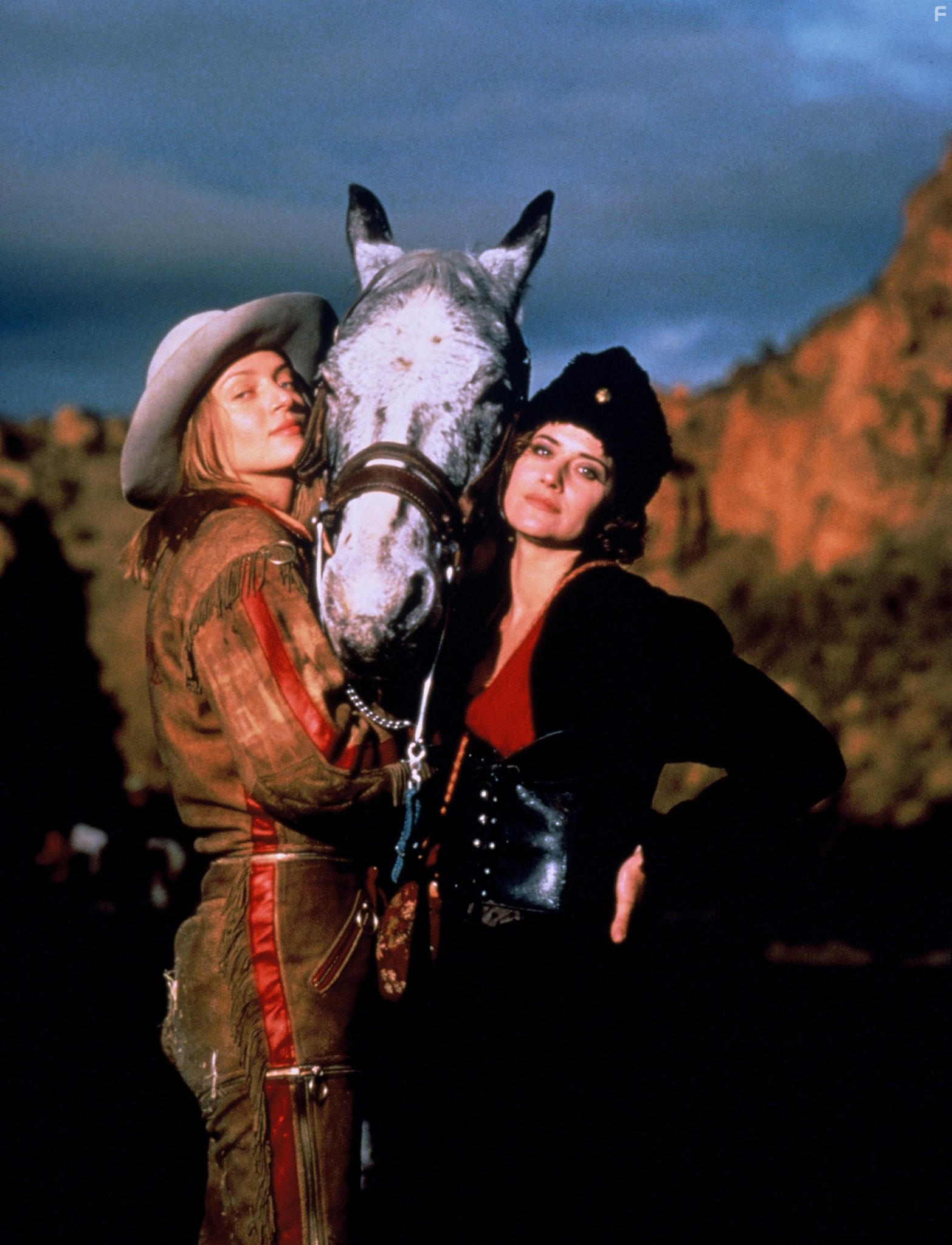 Даже девушки-ковбои иногда грустят