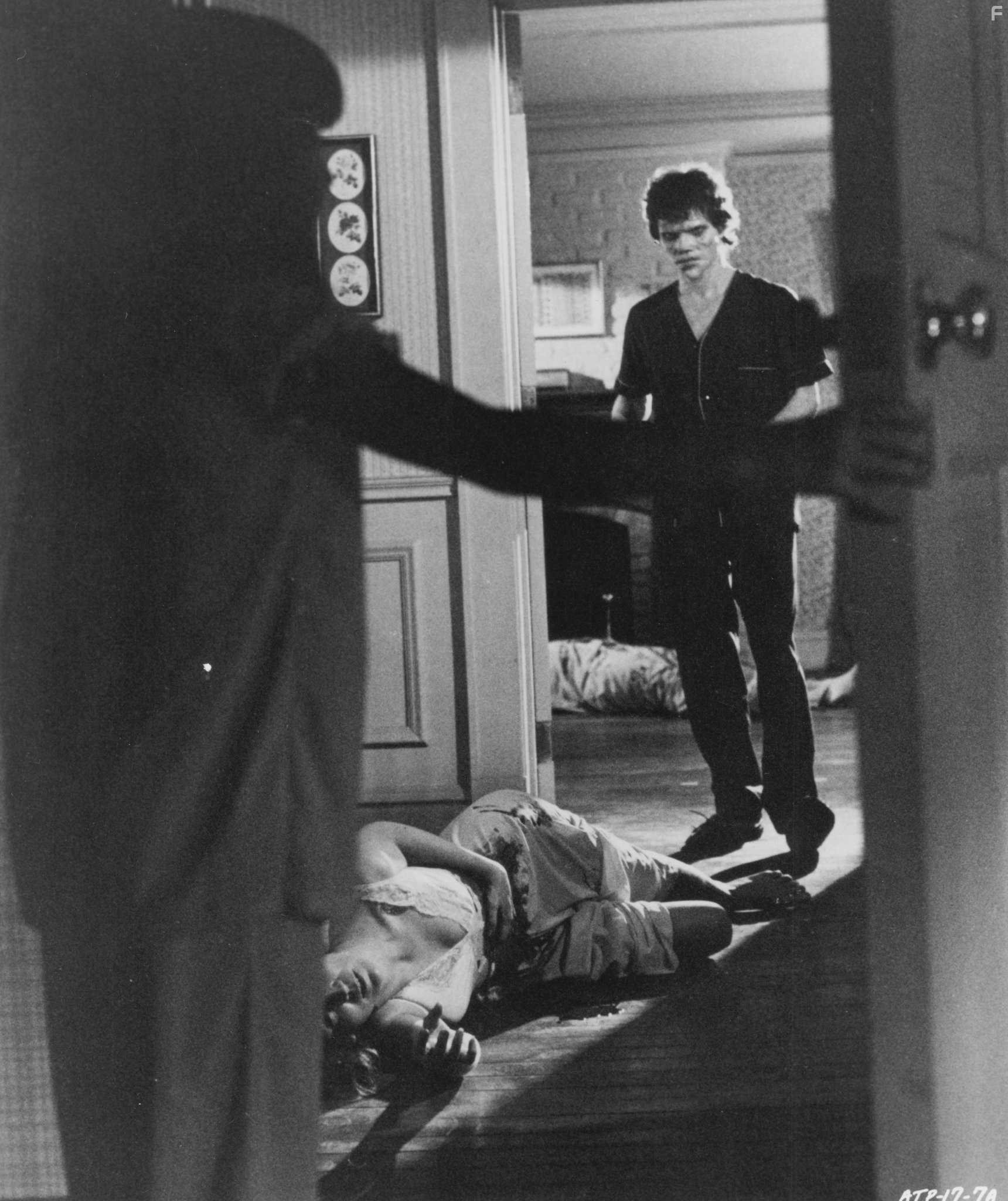 Rutanya Alda, Erika Katz, and Jack Magner in Амитивилль 2: Одержимость (1982)