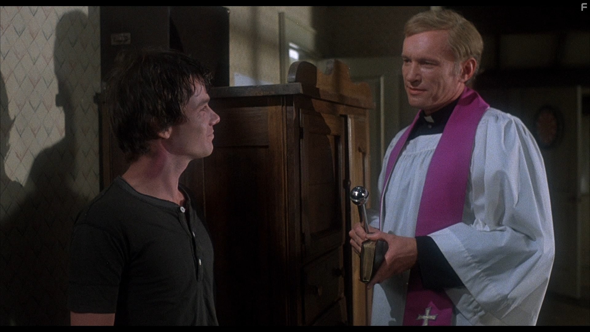 Jack Magner and James Olson in Амитивилль 2: Одержимость (1982)