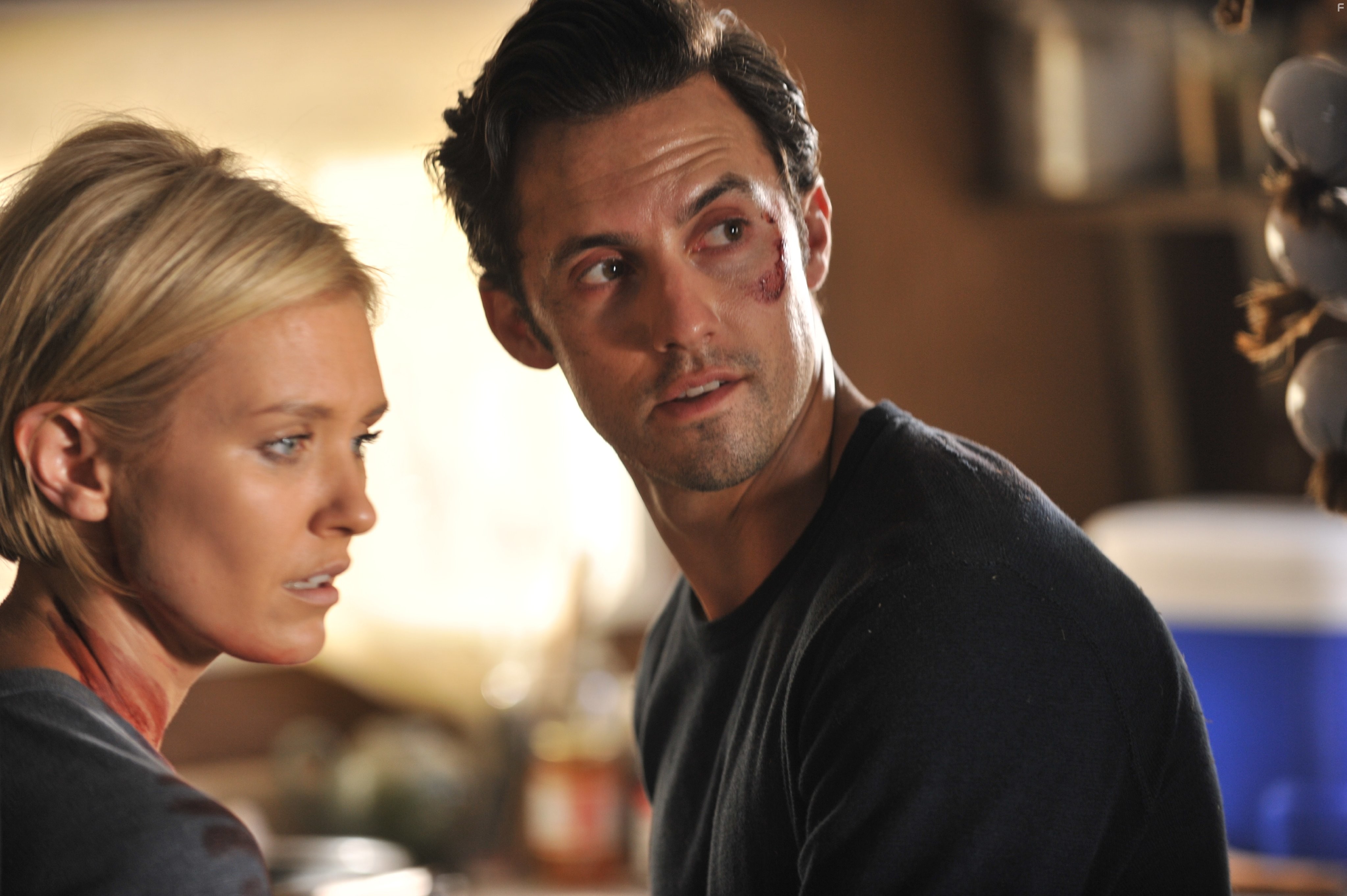 Milo Ventimiglia and Nicky Whelan in Избранный (2013)