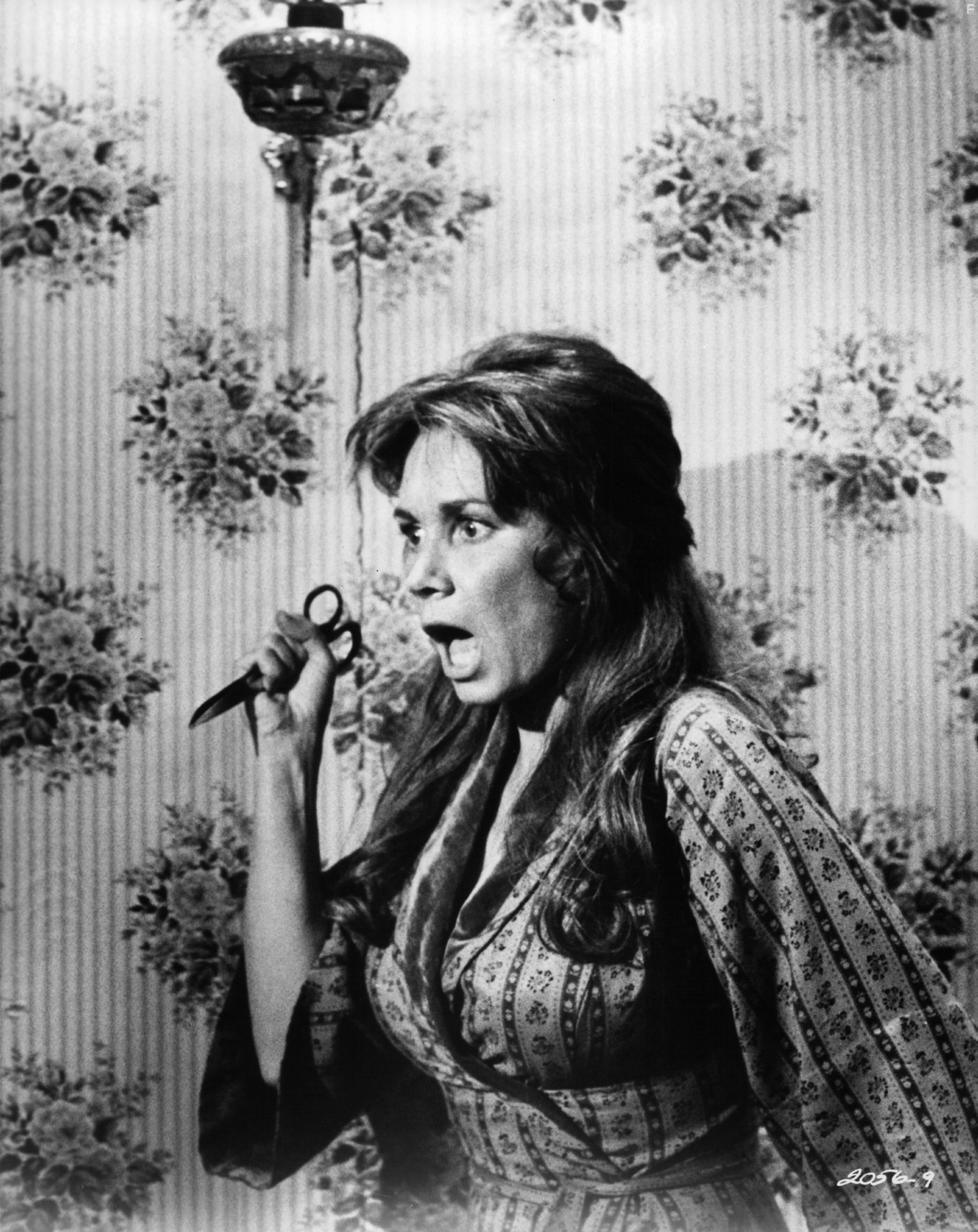 Verna Bloom in Бродяга высокогорных равнин (1973)