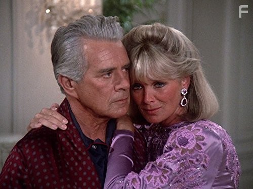 John Forsythe and Linda Evans in Династия (1981)